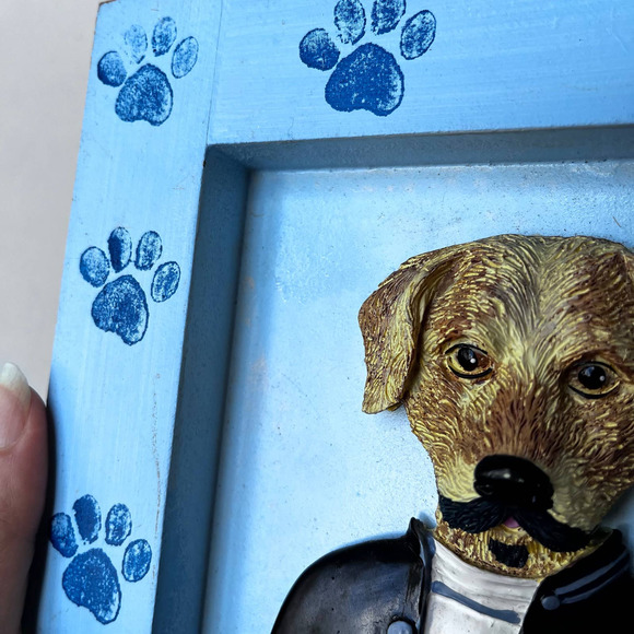 Crafty Golden Retriever Wall Hanging with Hooks Blue PawPrints Resin 3D Dog - Picture 6 of 10